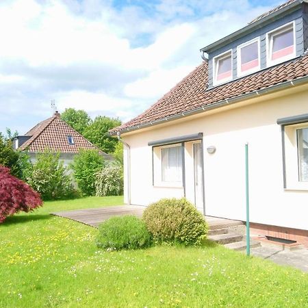 Gaestehaus „Barbara” Mit Garage In 26919 Brake Brake  Exterior foto